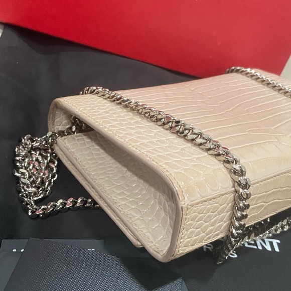 Saint Laurent Cream Croc-Embossed Chain Bag - Picture 9 of 14